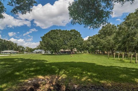 A home in WINTER HAVEN