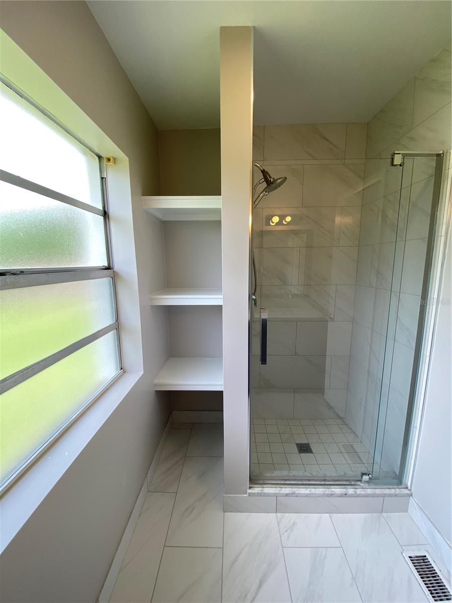 PHILLIPS REP 01 LAKEWOOD - Residential Lease