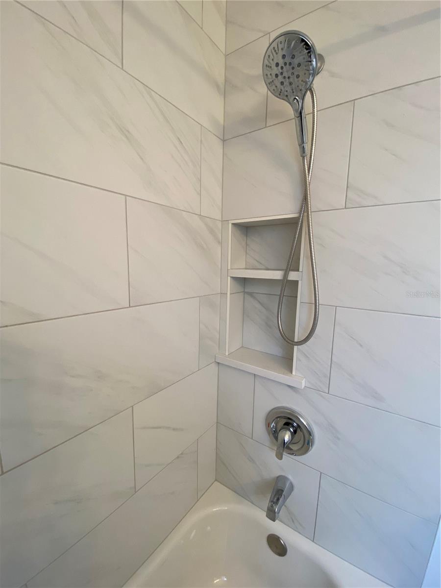 PHILLIPS REP 01 LAKEWOOD - Residential Lease