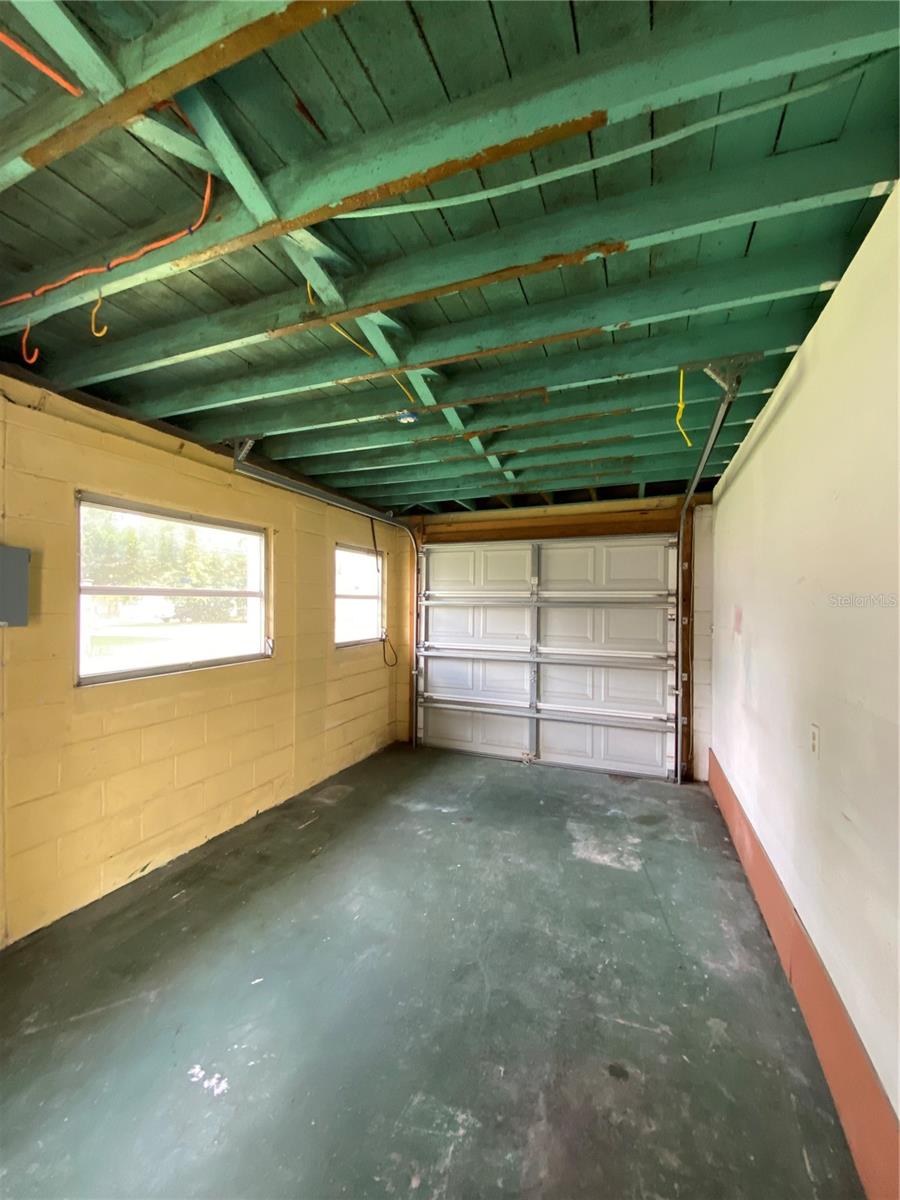 PHILLIPS REP 01 LAKEWOOD - Residential Lease