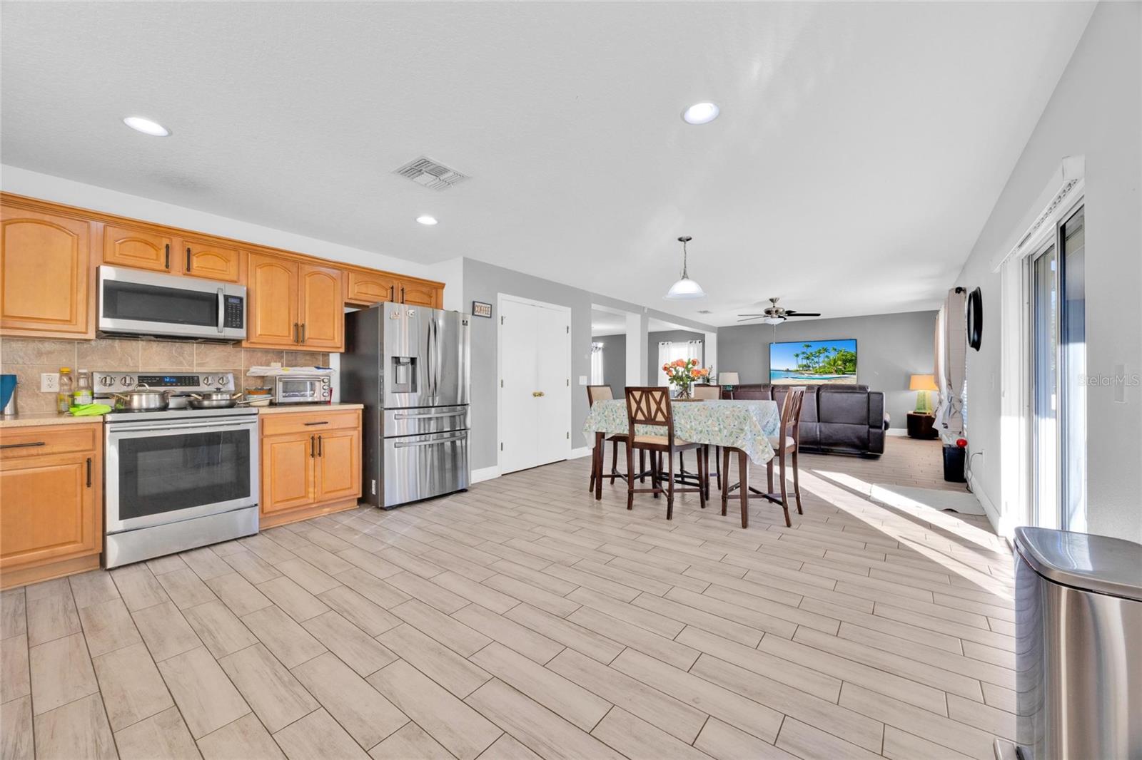 HAMMOCK TRAILS - Residential