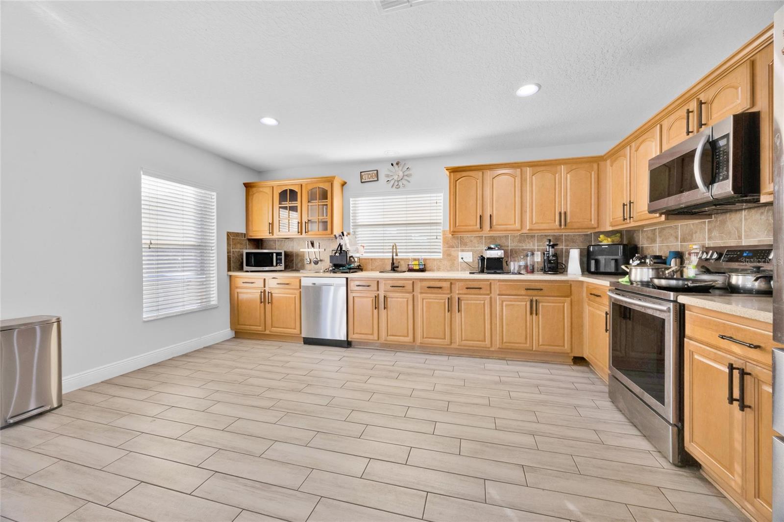 HAMMOCK TRAILS - Residential