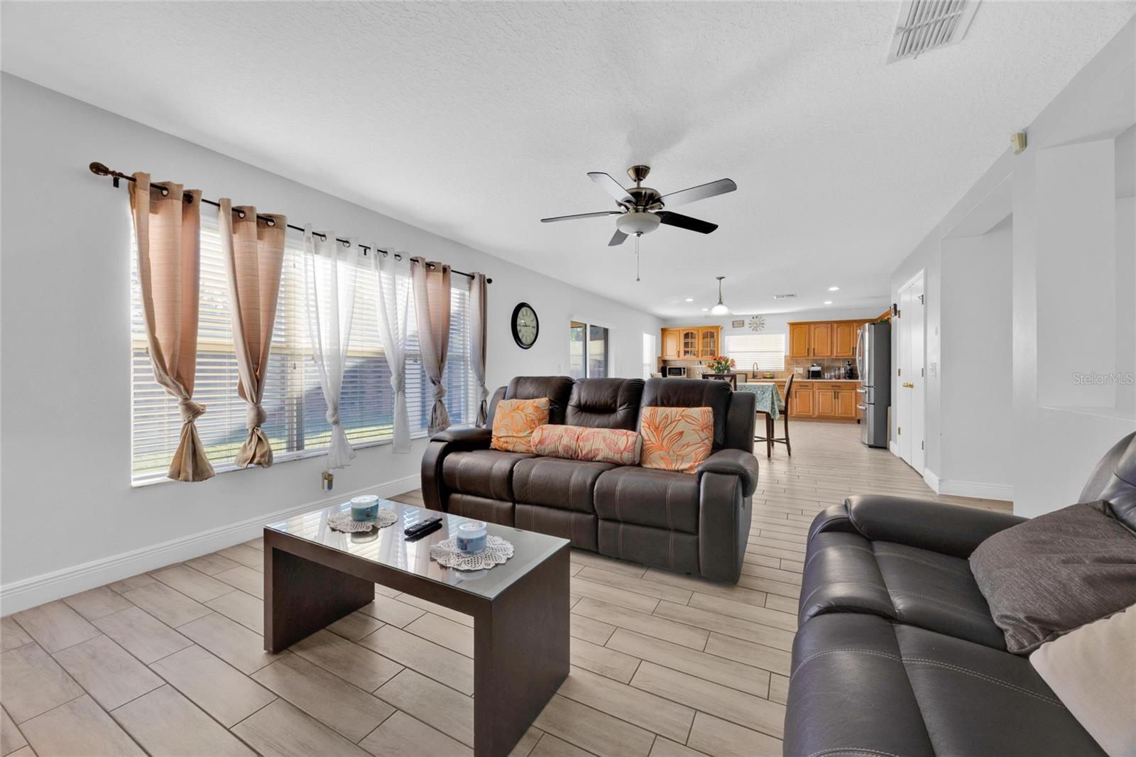 HAMMOCK TRAILS - Residential