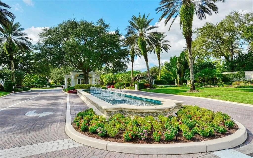 BISHOPSCOURT TOWNHOME ONE - Residential Lease