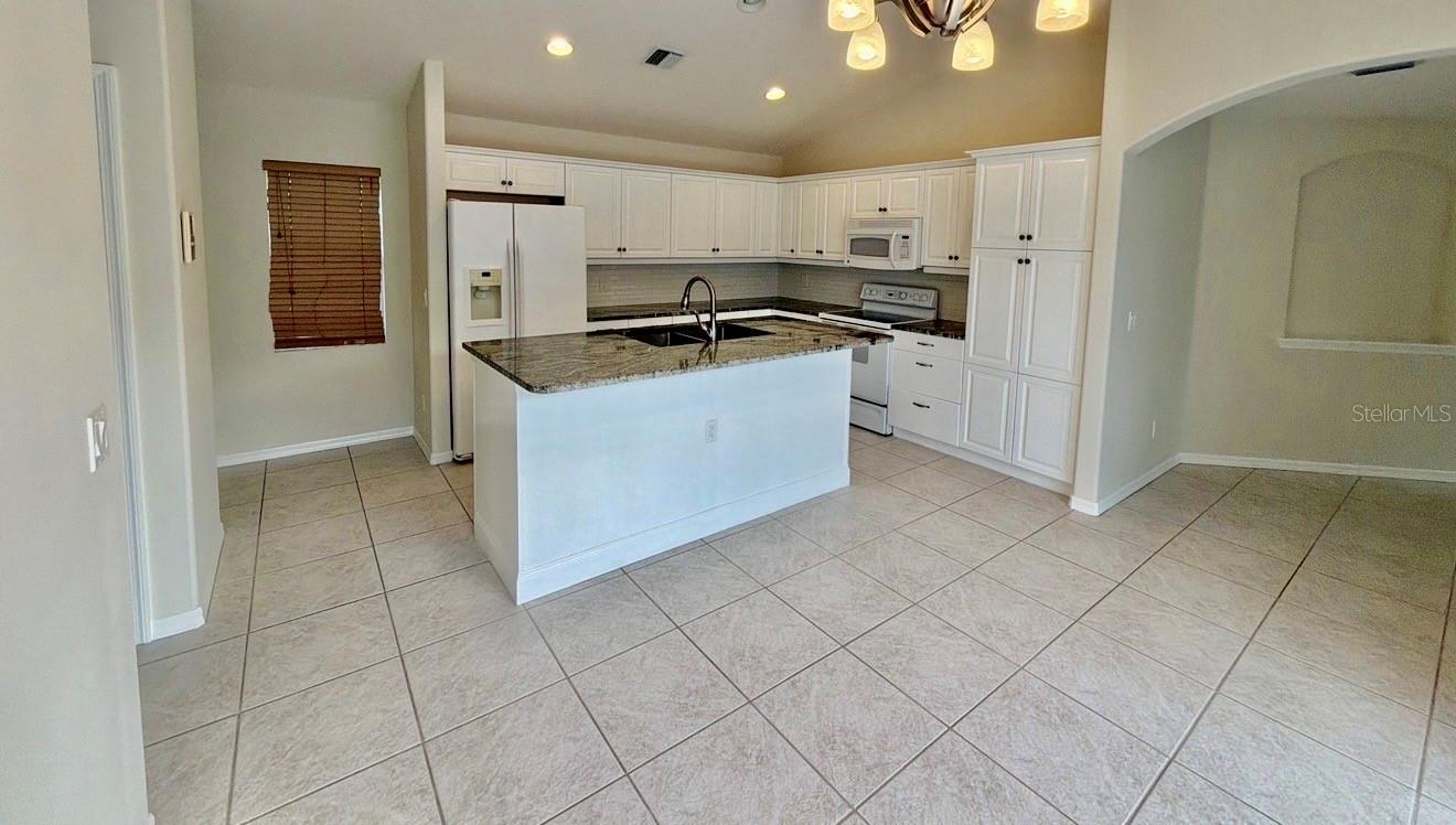 229 VENICE PALMS BOULEVARD