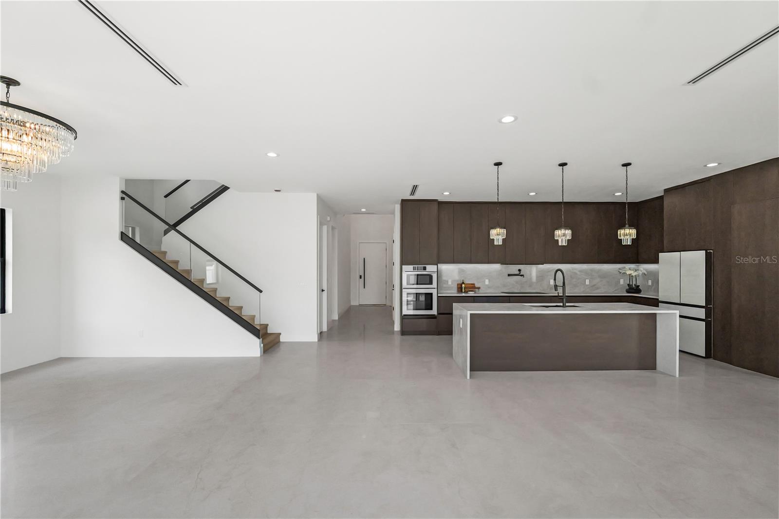 WELLSWOOD ESTATES UNIT 1 - Residential