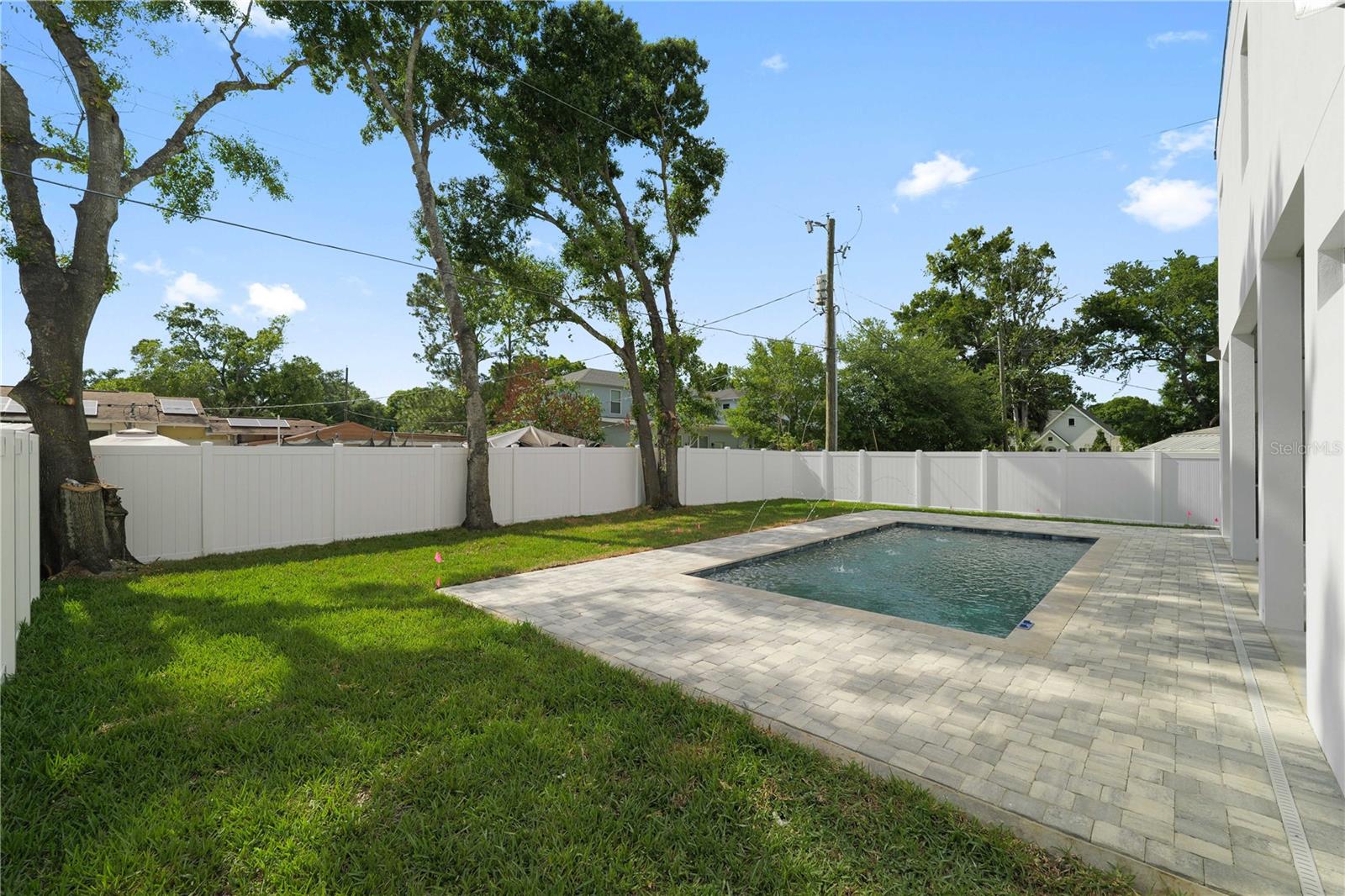 WELLSWOOD ESTATES UNIT 1 - Residential