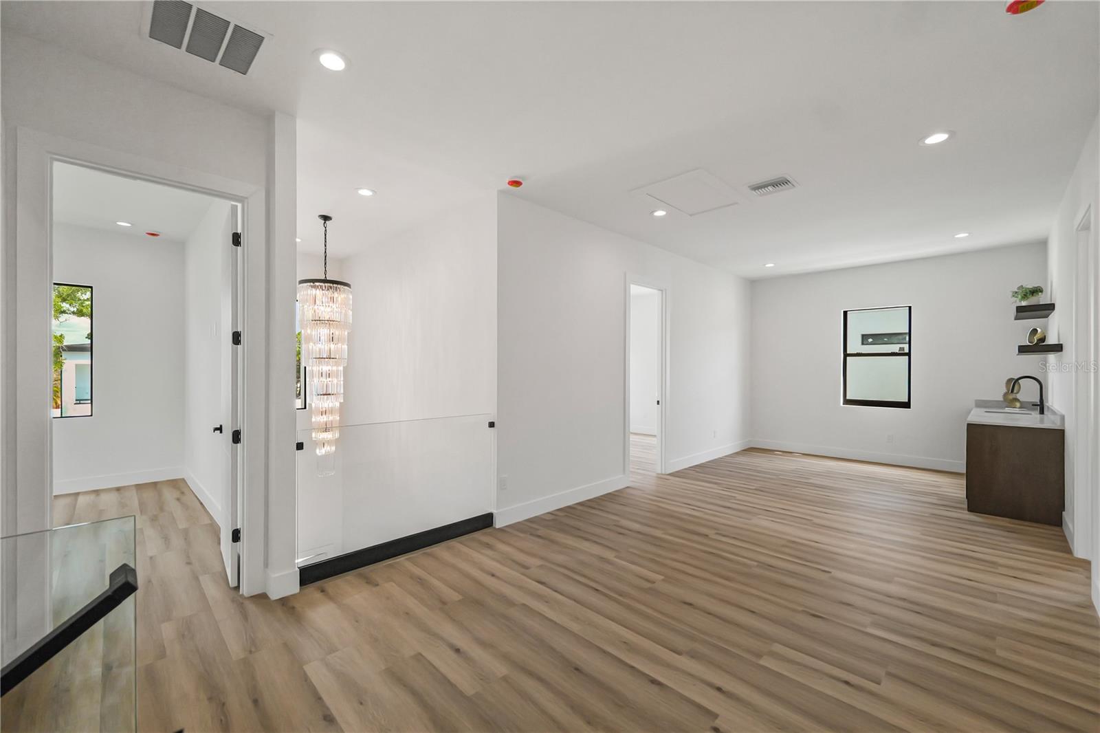 WELLSWOOD ESTATES UNIT 1 - Residential