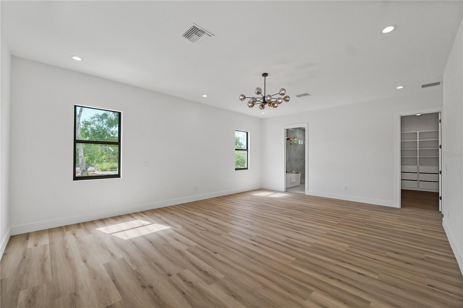 WELLSWOOD ESTATES UNIT 1 - Residential