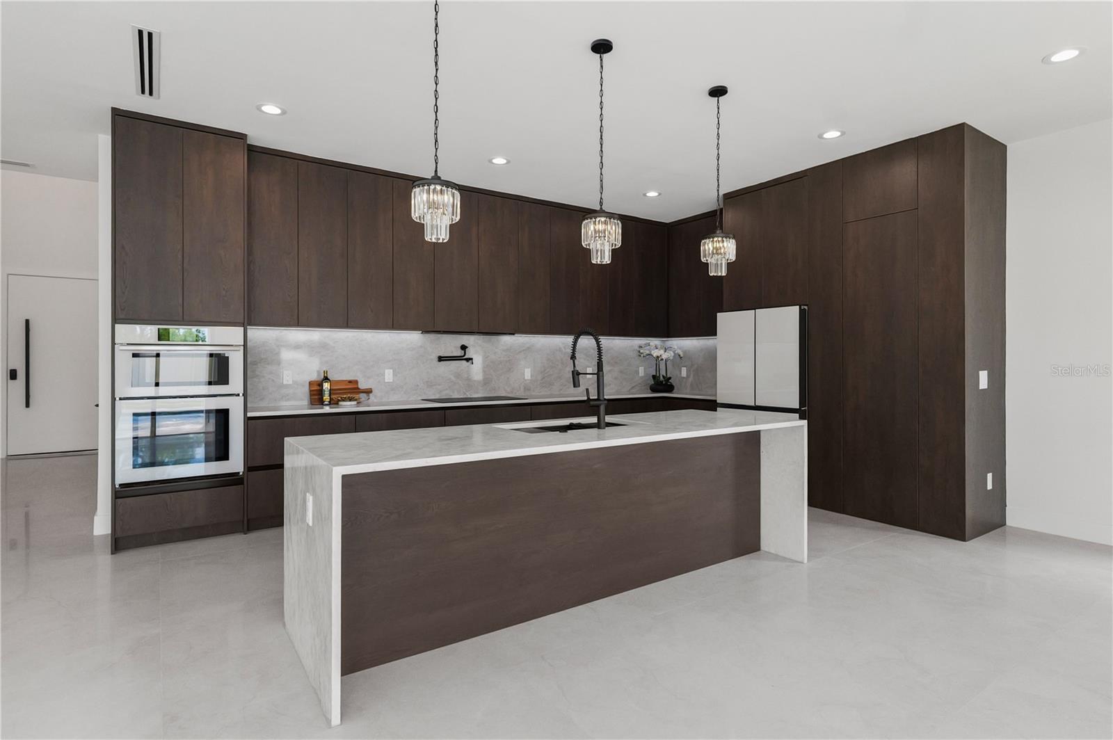 WELLSWOOD ESTATES UNIT 1 - Residential