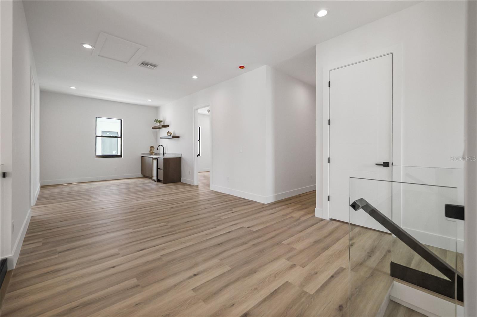 WELLSWOOD ESTATES UNIT 1 - Residential