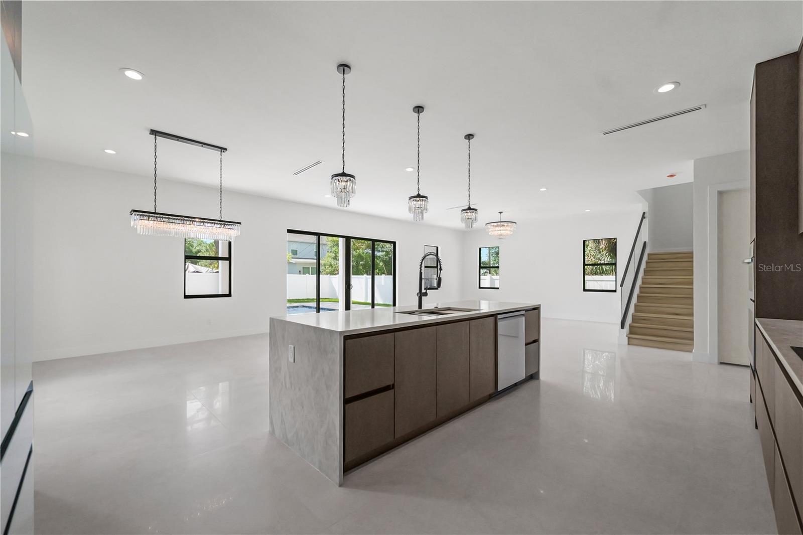 WELLSWOOD ESTATES UNIT 1 - Residential