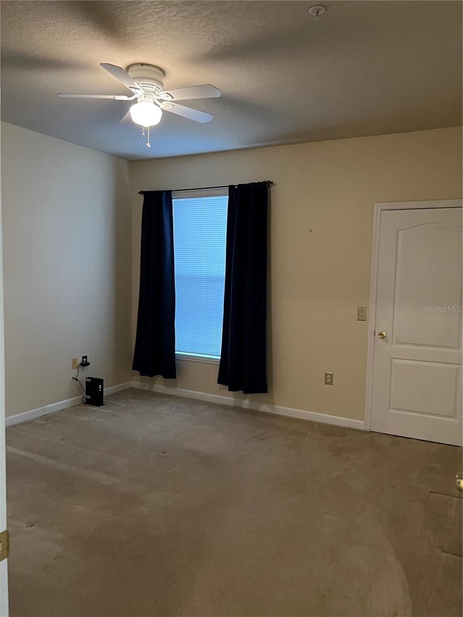 MIRABELLA - Residential Lease