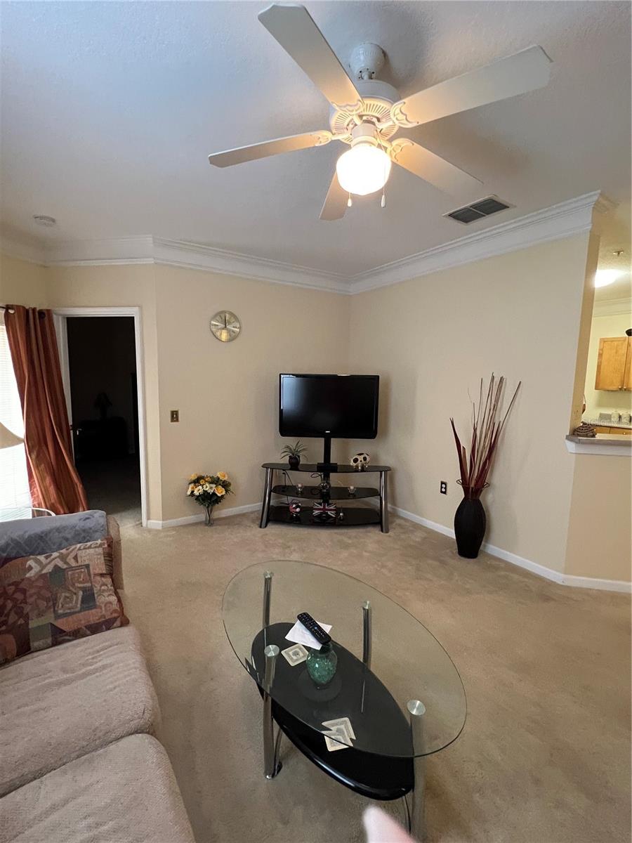 MIRABELLA - Residential Lease