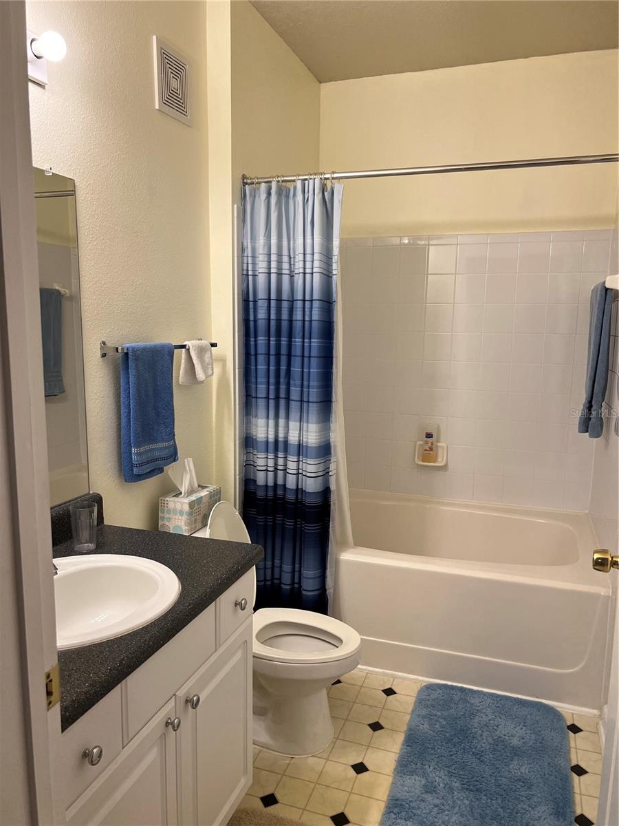 MIRABELLA - Residential Lease