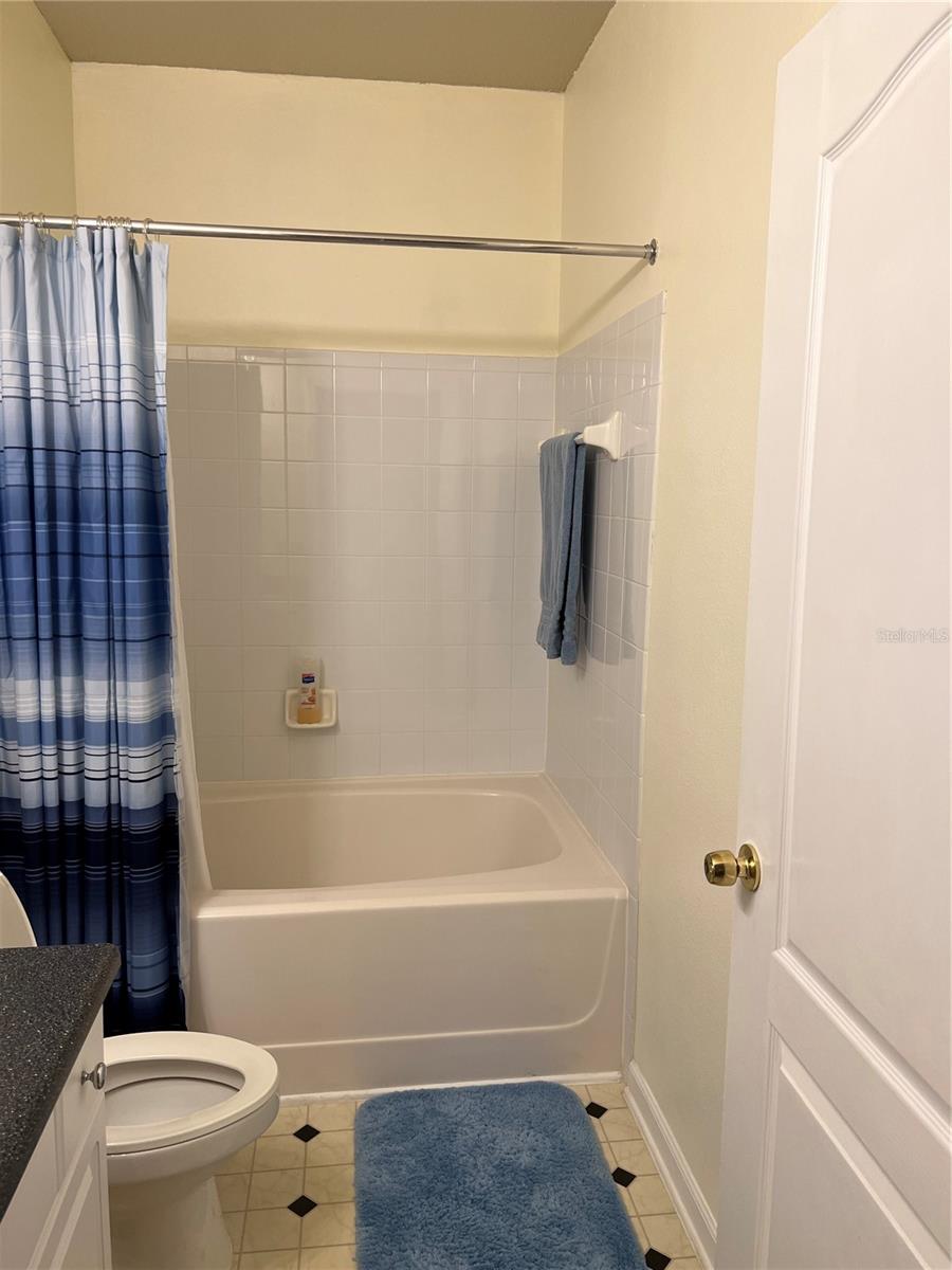 MIRABELLA - Residential Lease