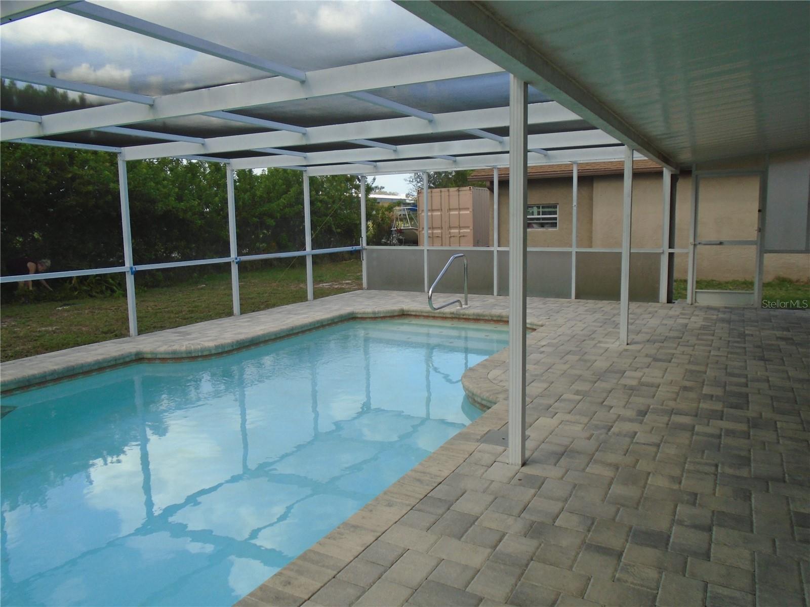 HOLIDAY LAKES WEST - Residential