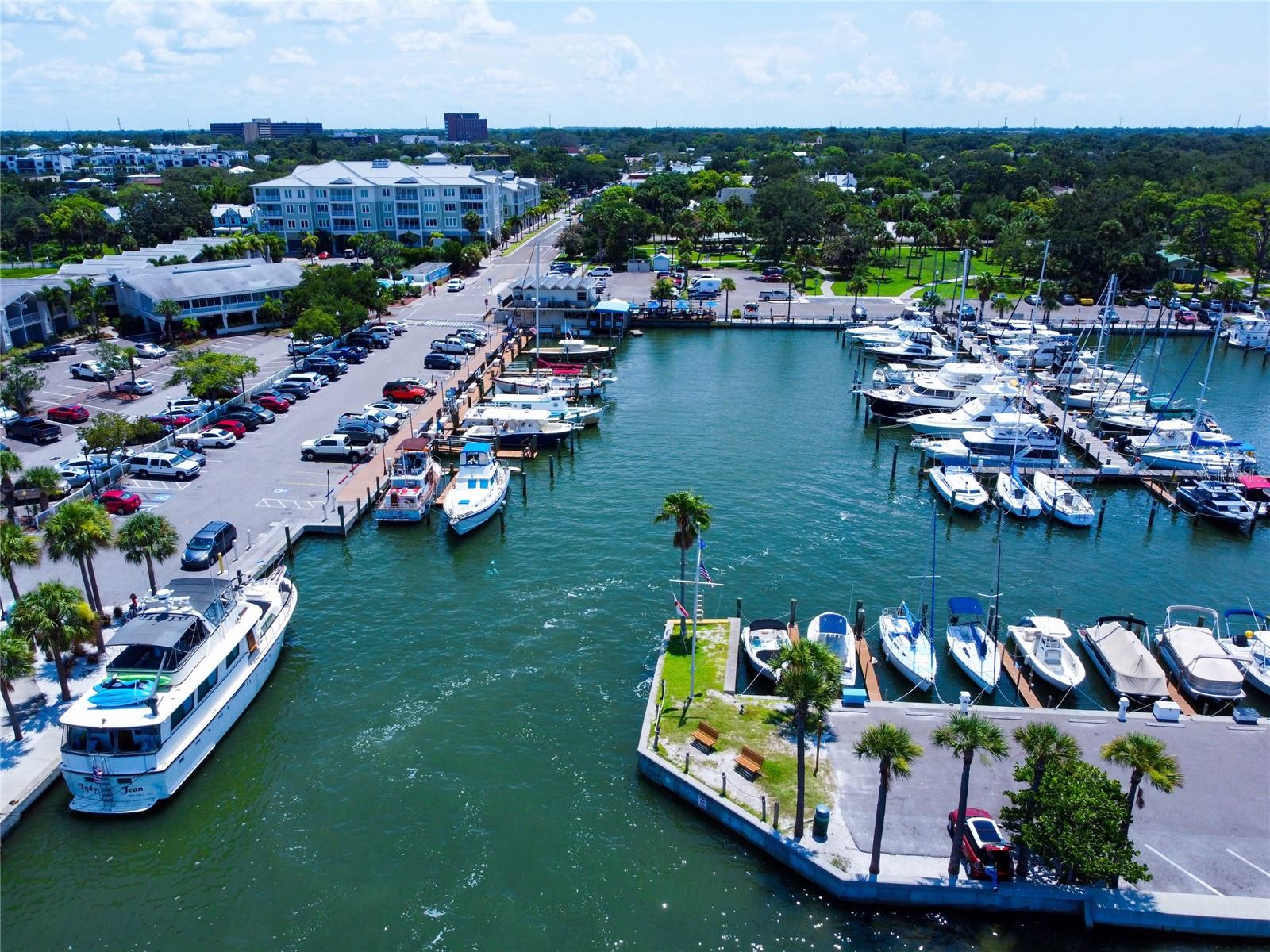 HOLIDAY LAKES WEST - Residential