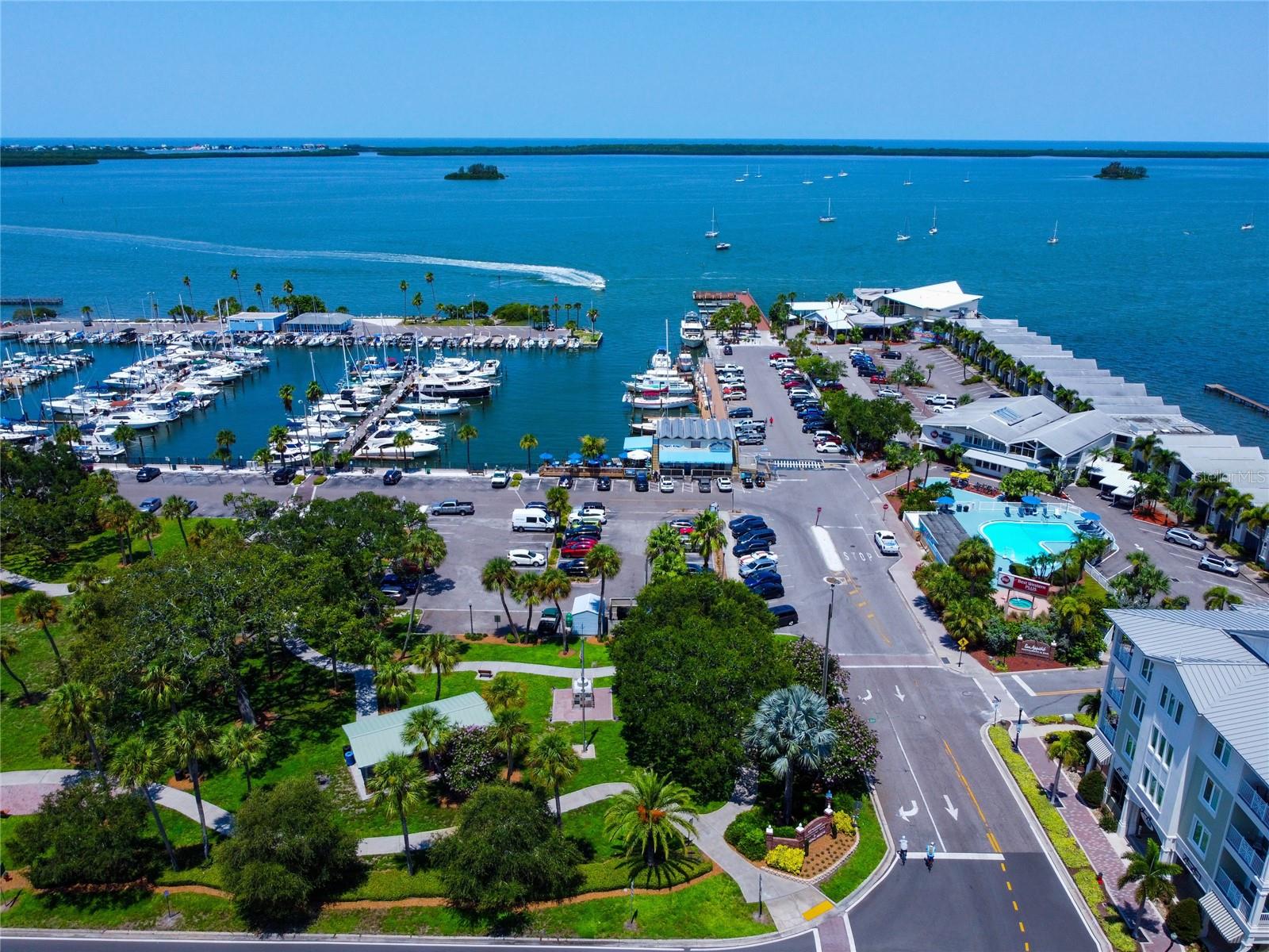 HOLIDAY LAKES WEST - Residential