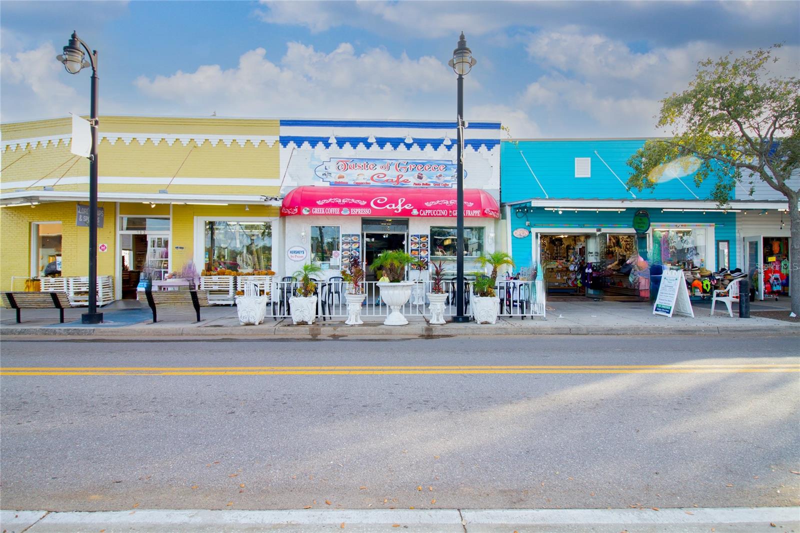 HOLIDAY LAKES WEST - Residential