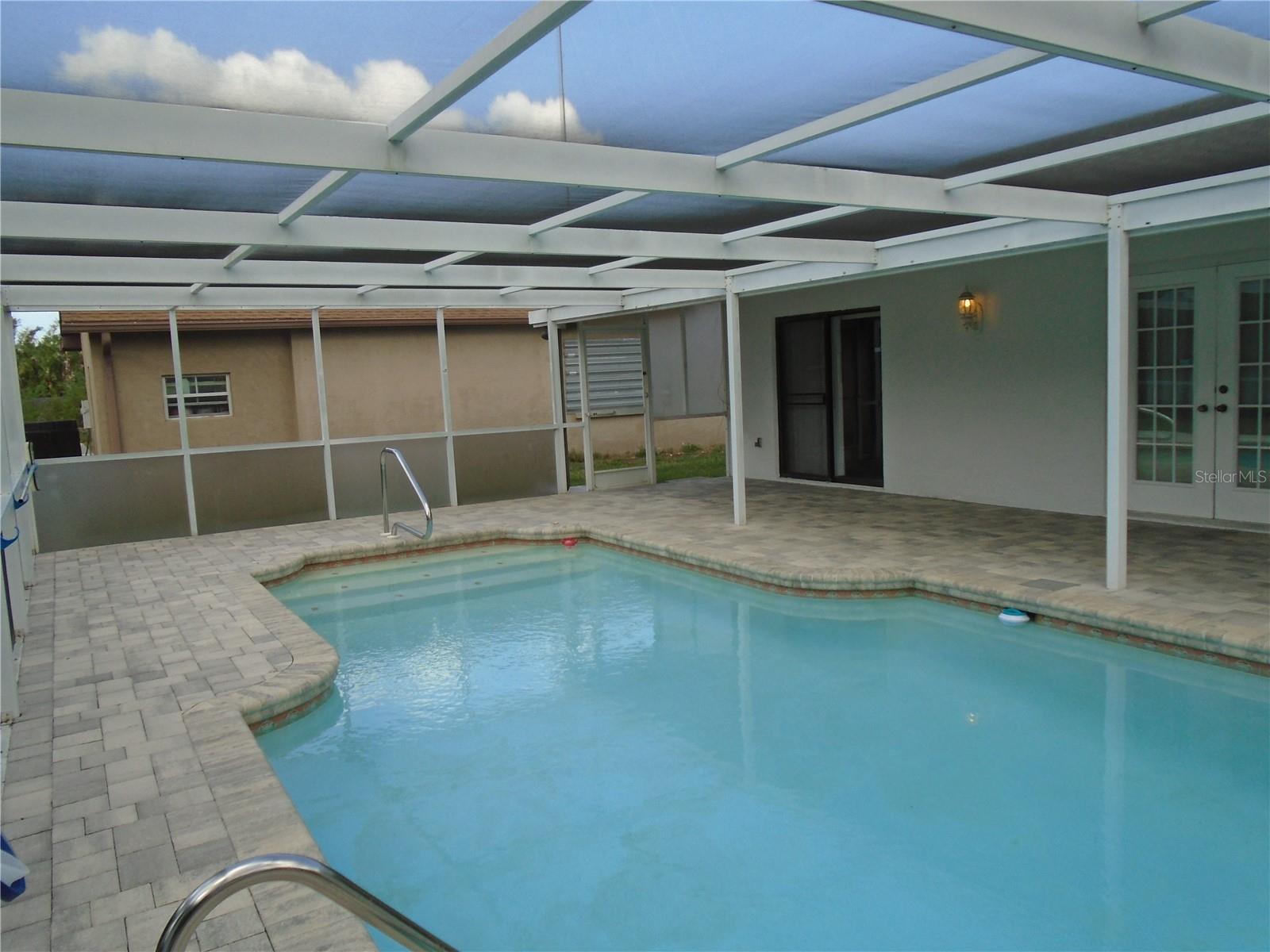 HOLIDAY LAKES WEST - Residential