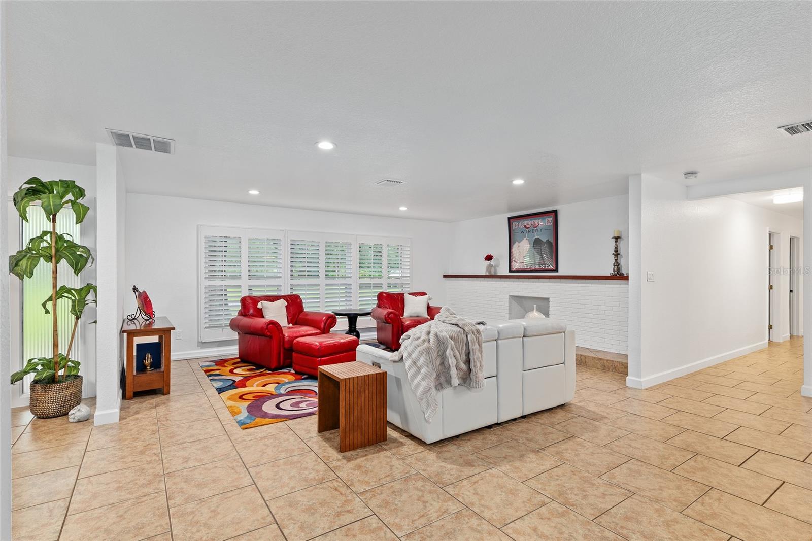 WOODFIELDS 07 - Residential