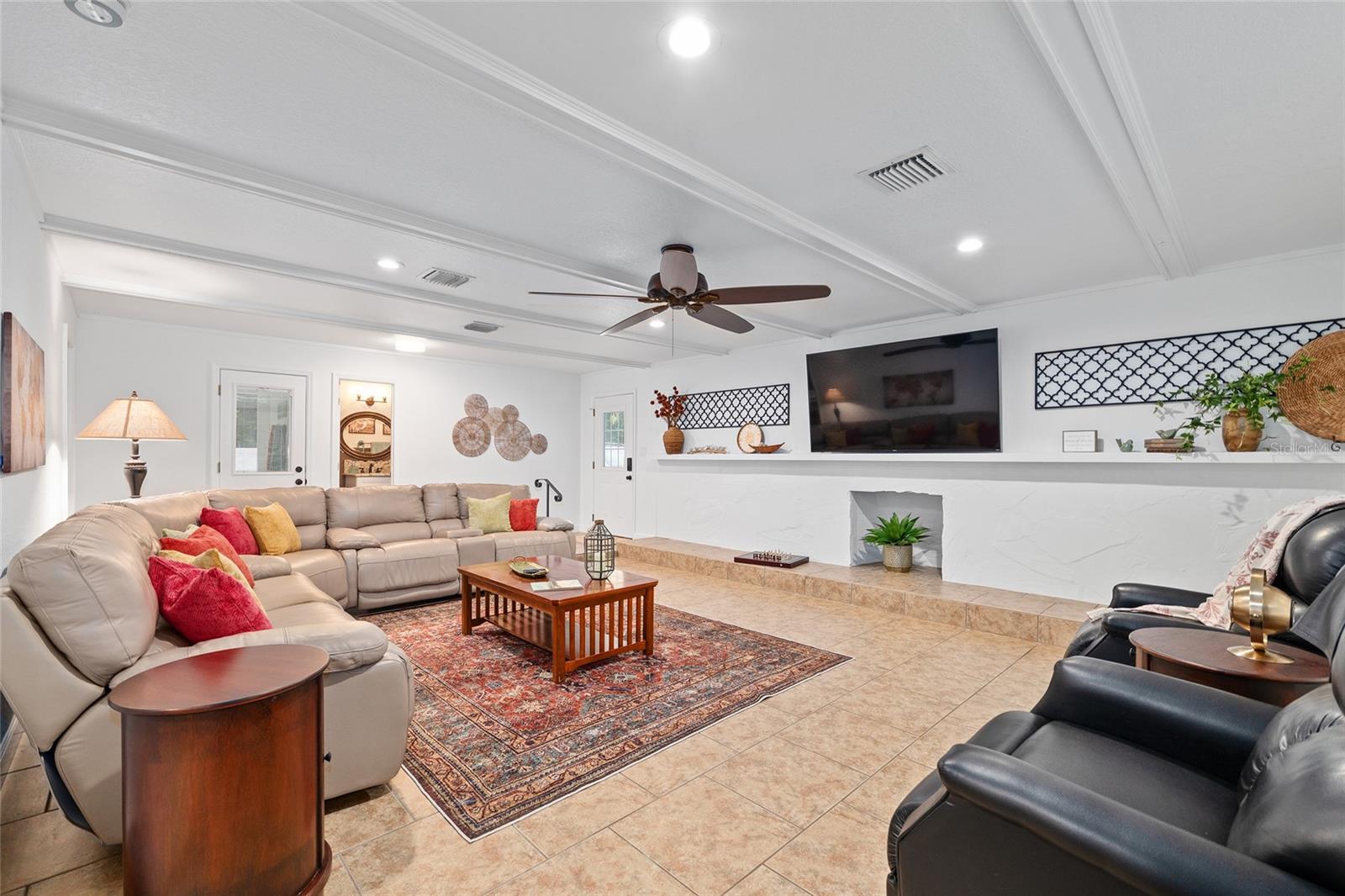 WOODFIELDS 07 - Residential