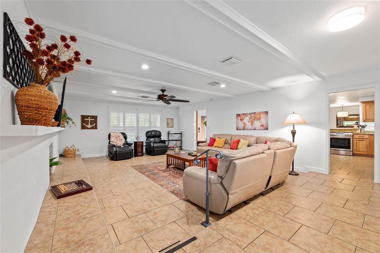 WOODFIELDS 07 - Residential