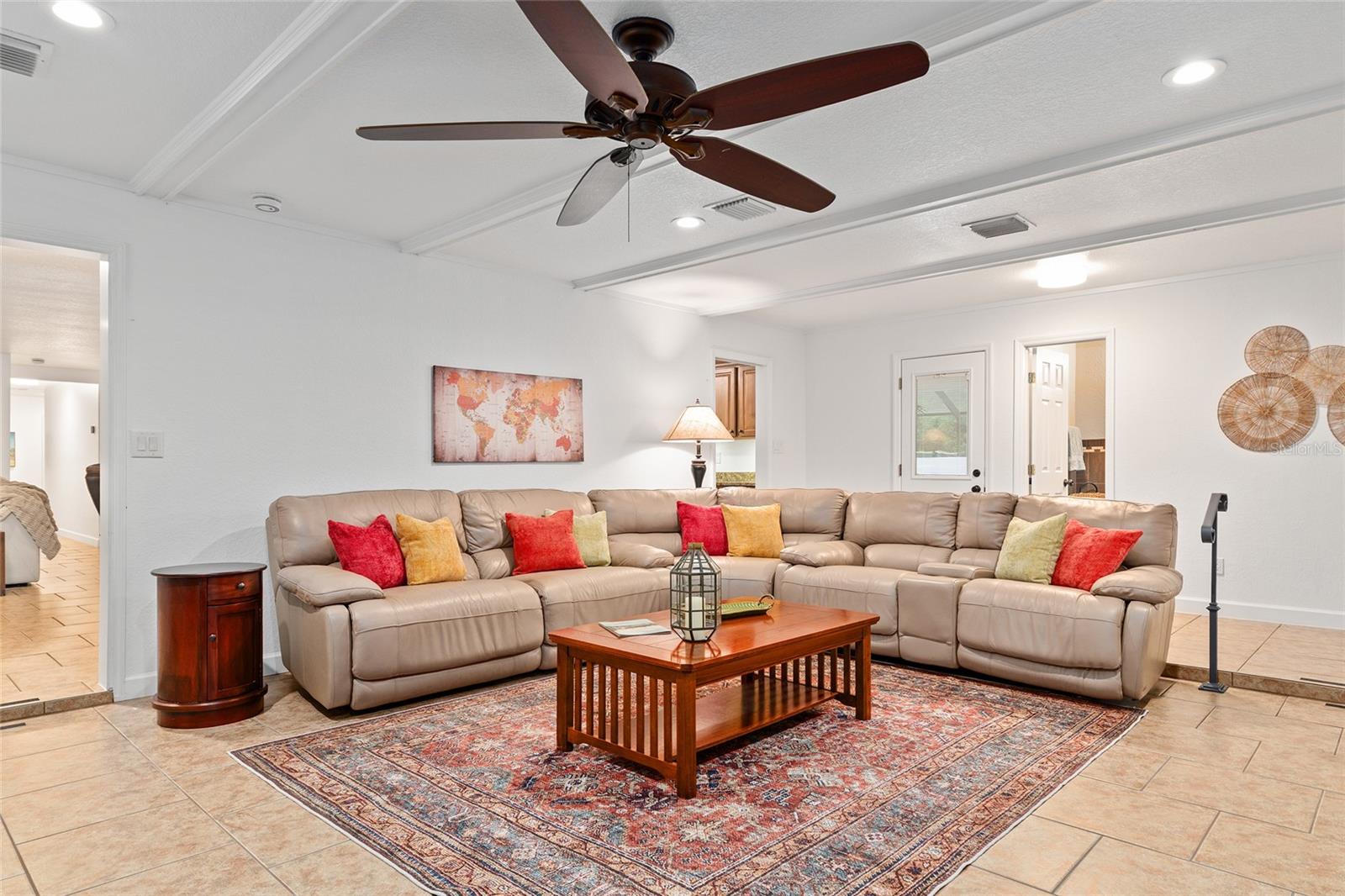 WOODFIELDS 07 - Residential