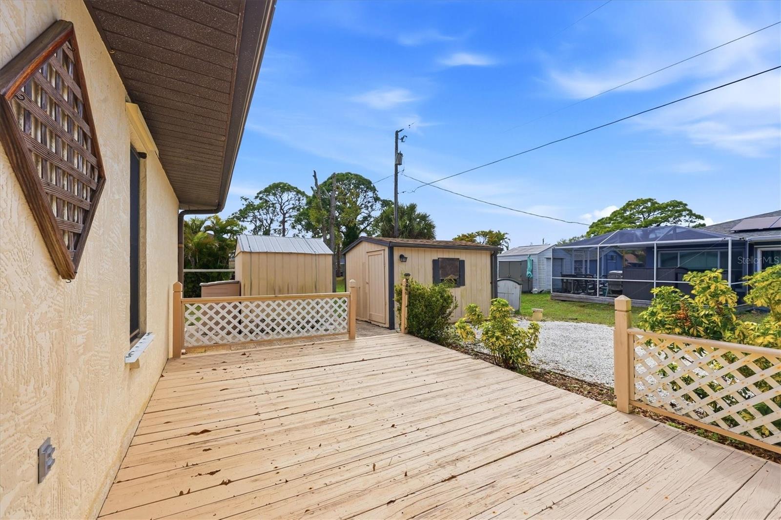 SOUTH VENICE - Residential