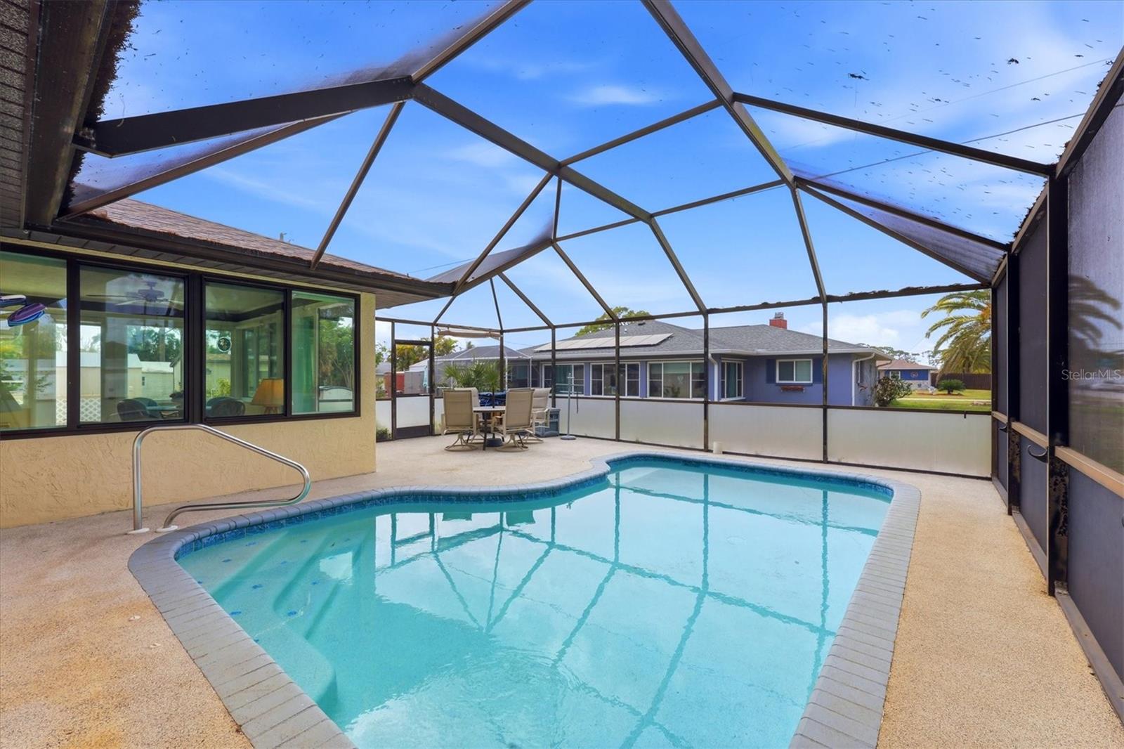 SOUTH VENICE - Residential