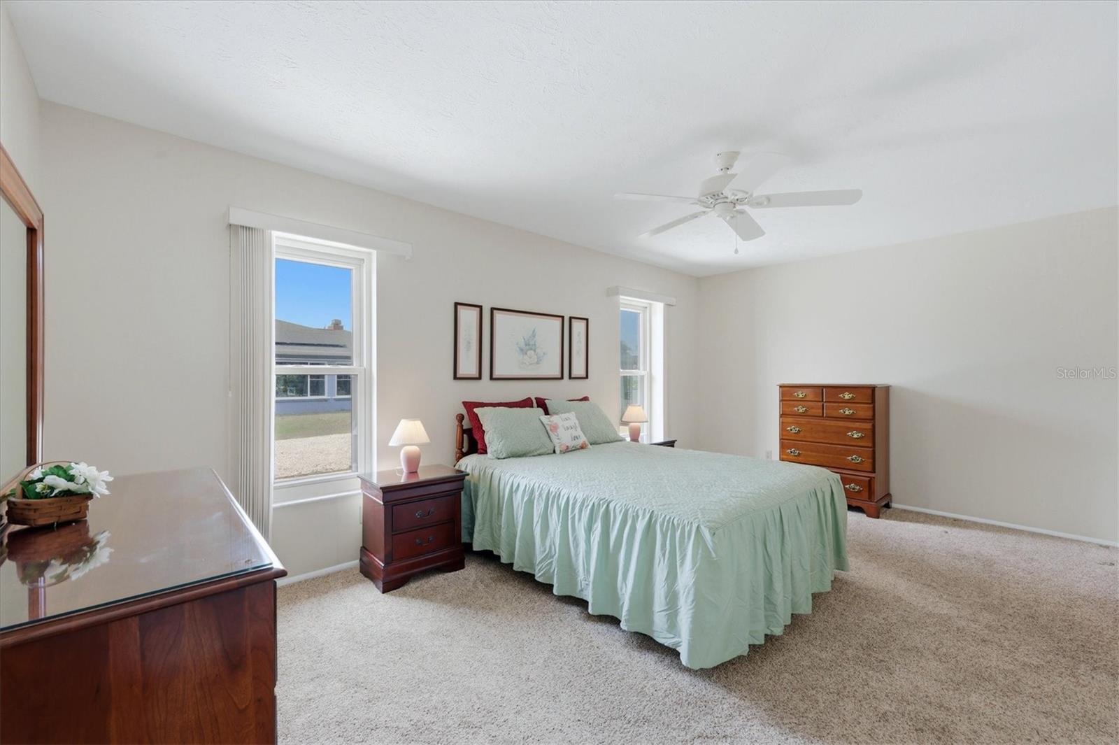 SOUTH VENICE - Residential