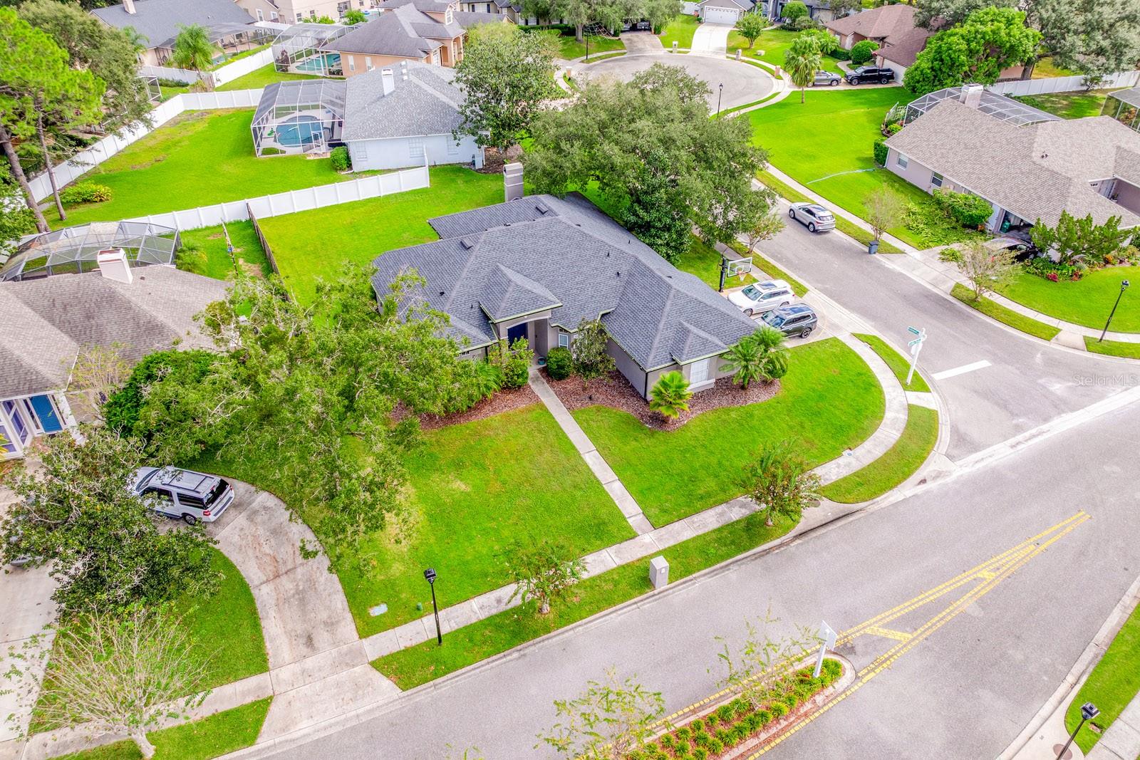 1633 CARILLON PARK DRIVE