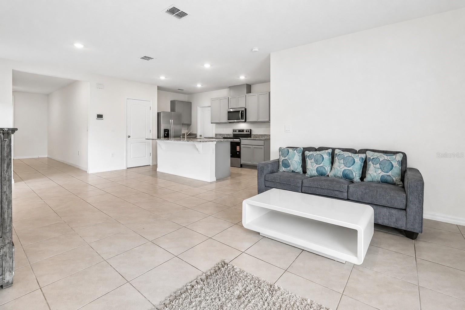 2945 ELIO HAMMOCK DR