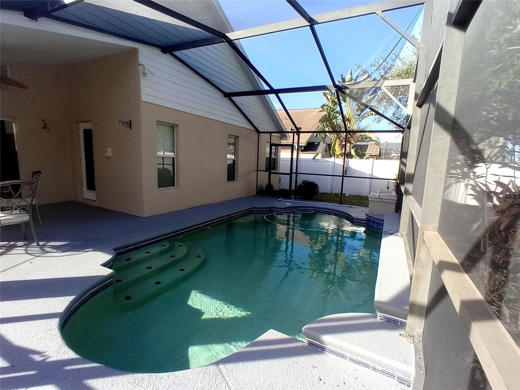 Photo of 10121 Doriath Circle, Orlando, FL 32825 (MLS # O6372142)