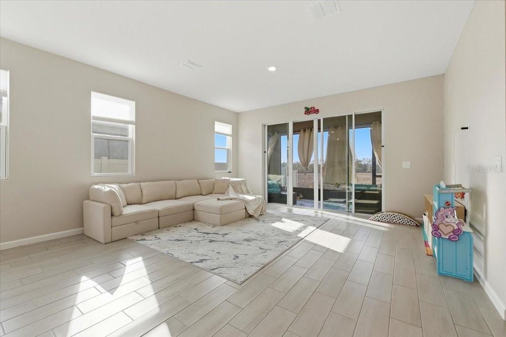 Photo of 596 Hennepin Loop, Lake Wales, FL 33898 (MLS # P4938115)