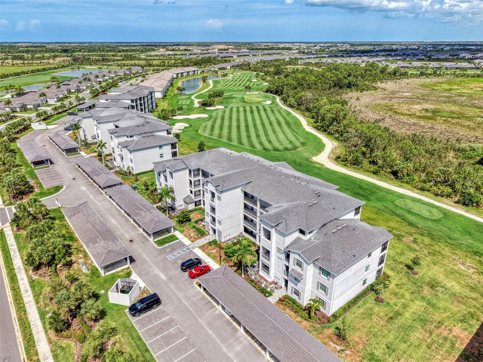 WELLEN PARK GOLF & COUNTRY CLUB - Residential