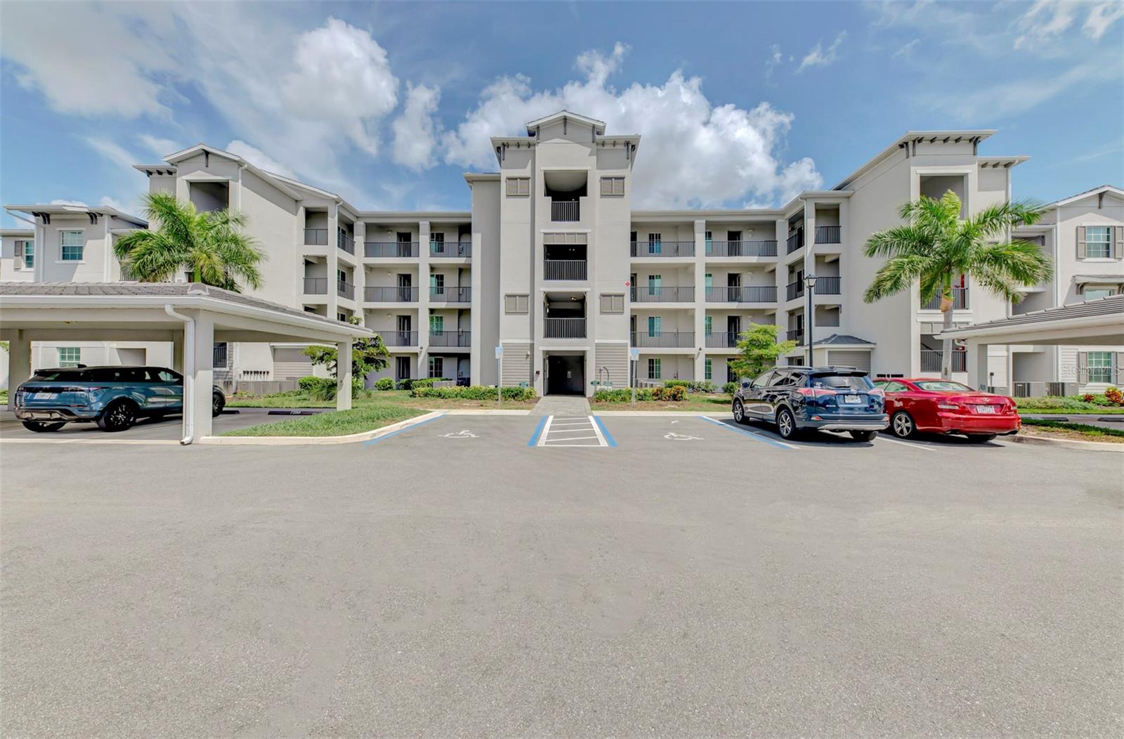 WELLEN PARK GOLF & COUNTRY CLUB - Residential