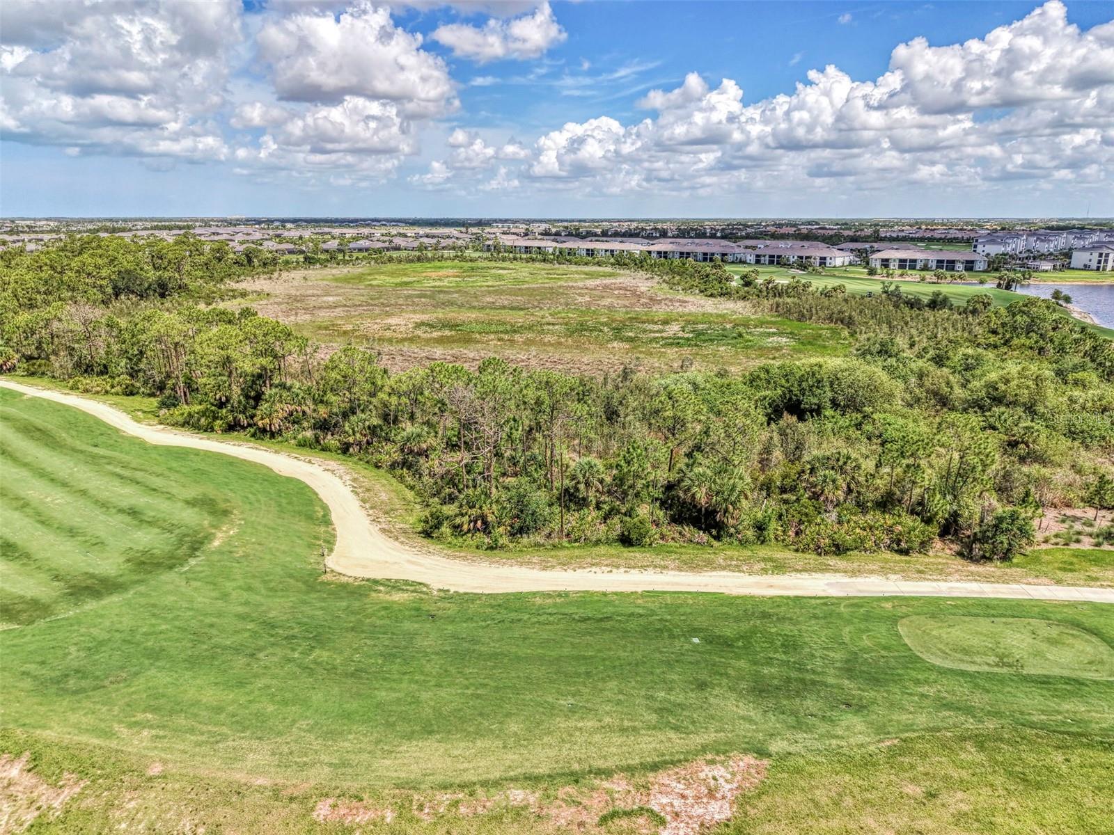WELLEN PARK GOLF & COUNTRY CLUB - Residential