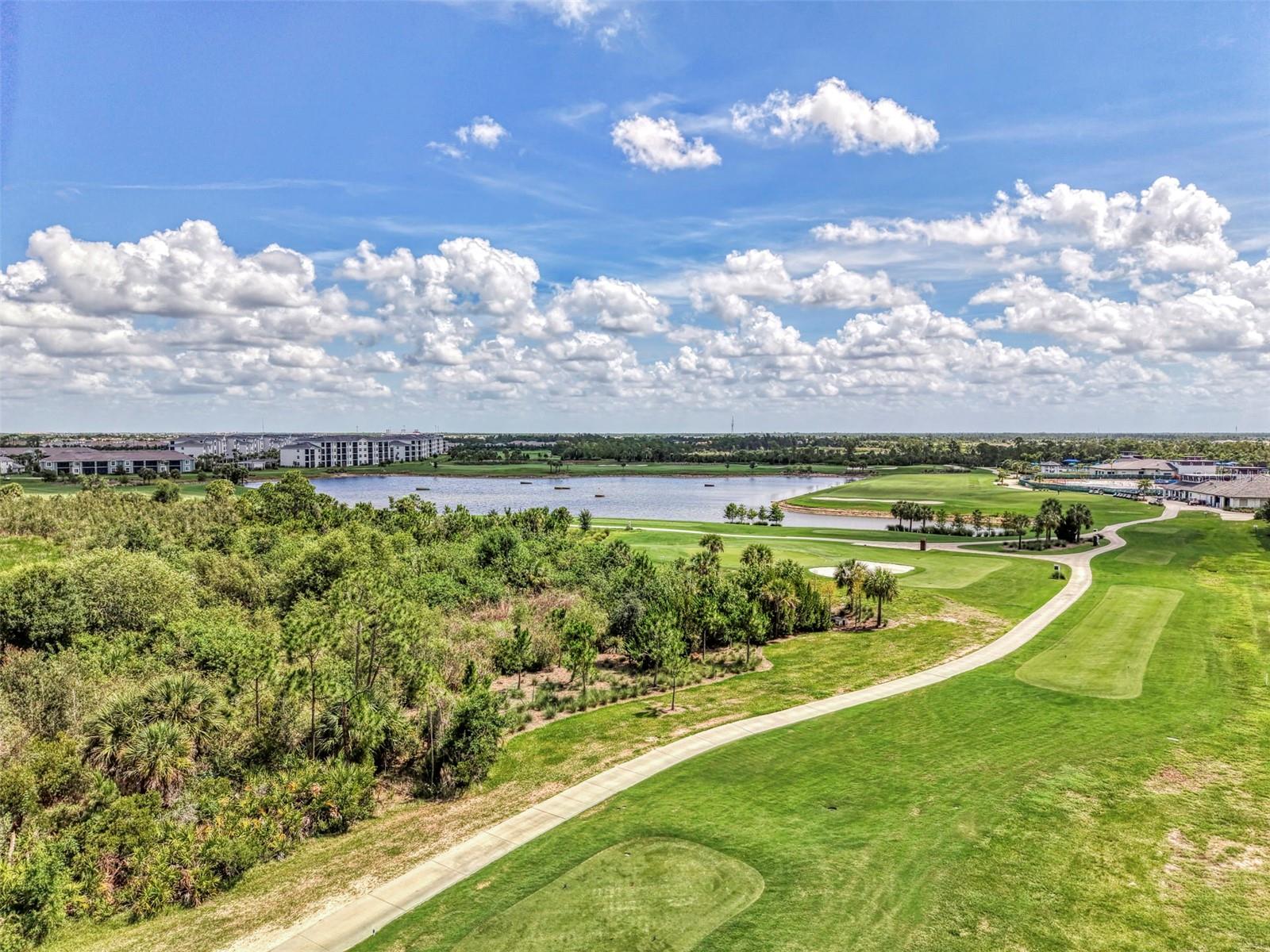 WELLEN PARK GOLF & COUNTRY CLUB - Residential