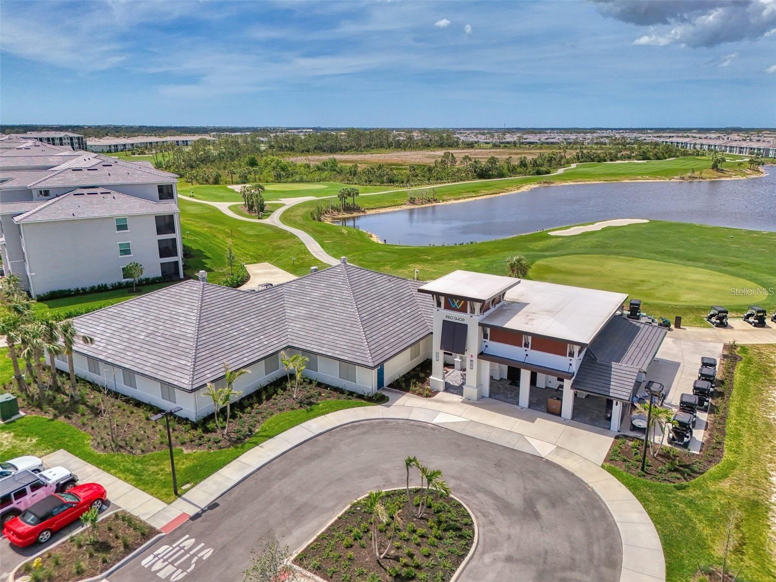 WELLEN PARK GOLF & COUNTRY CLUB - Residential