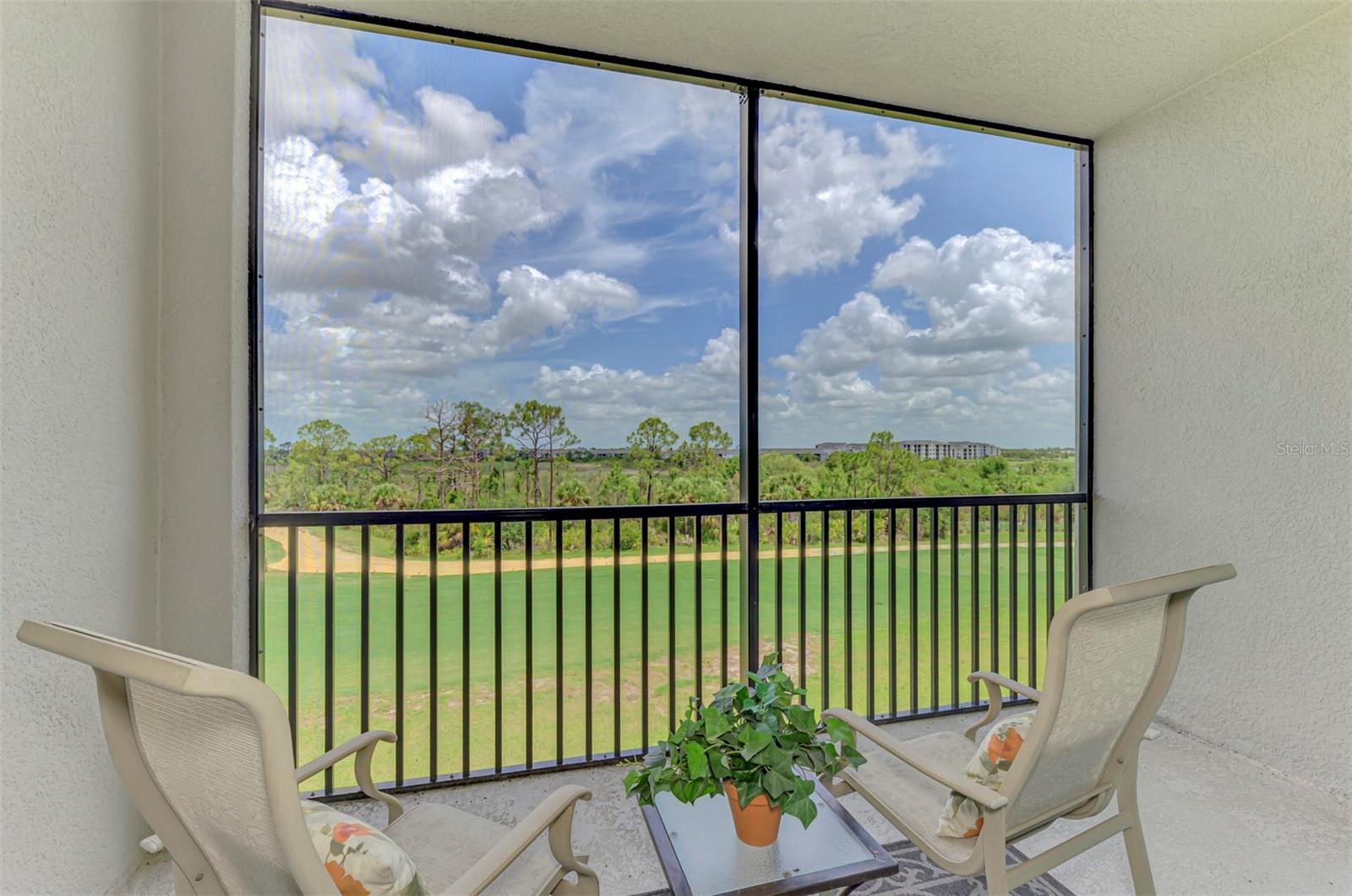 WELLEN PARK GOLF & COUNTRY CLUB - Residential