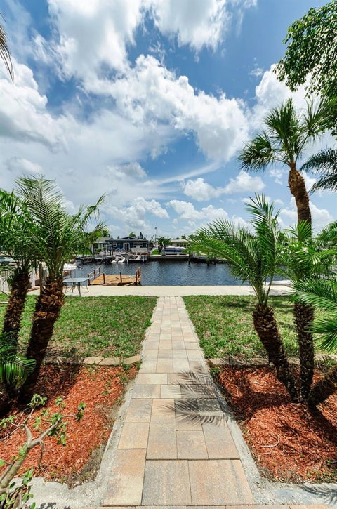 4946 Blue Heron Drive, New Port Richey, FL 34652