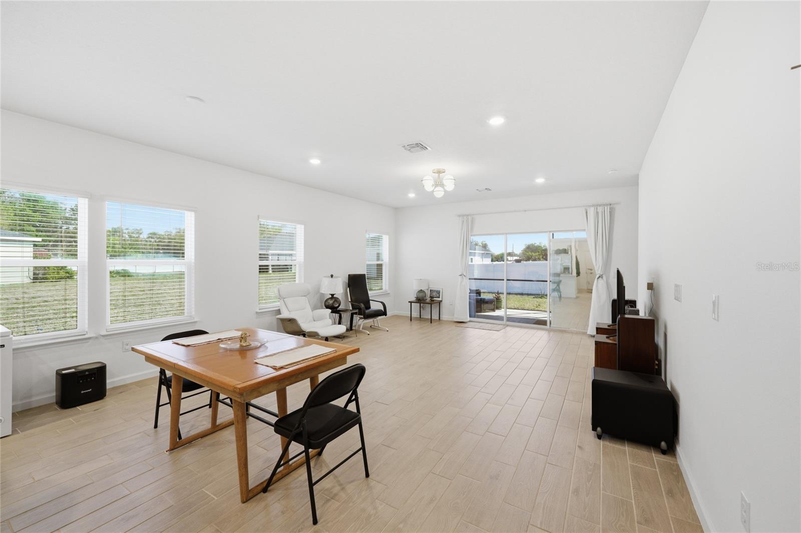 COUNTRY LANE ESTATES - Residential