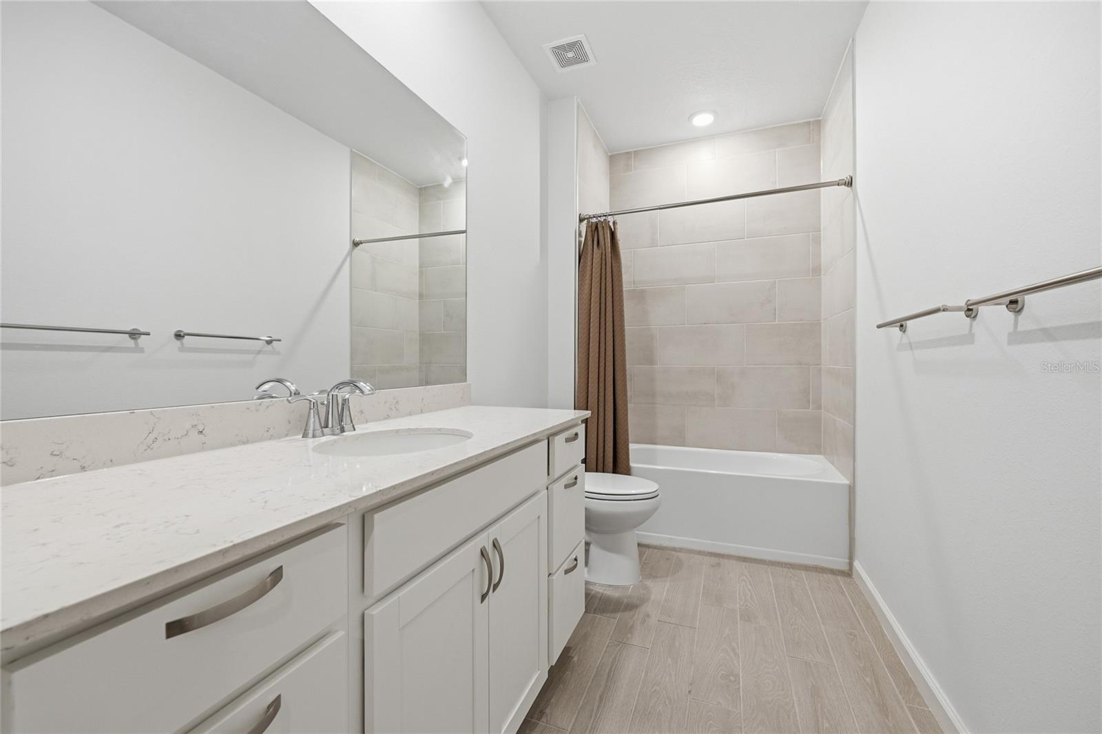 COUNTRY LANE ESTATES - Residential