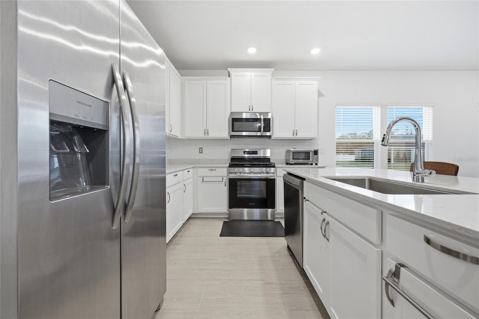 COUNTRY LANE ESTATES - Residential