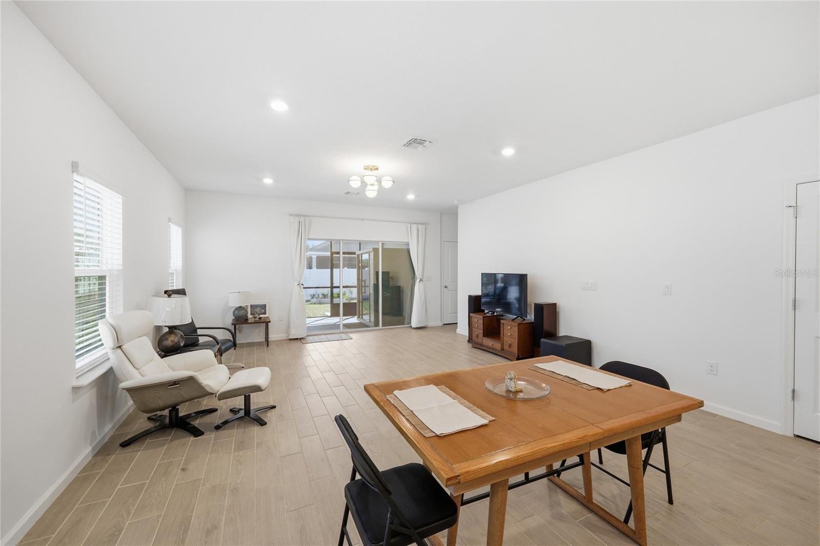 COUNTRY LANE ESTATES - Residential