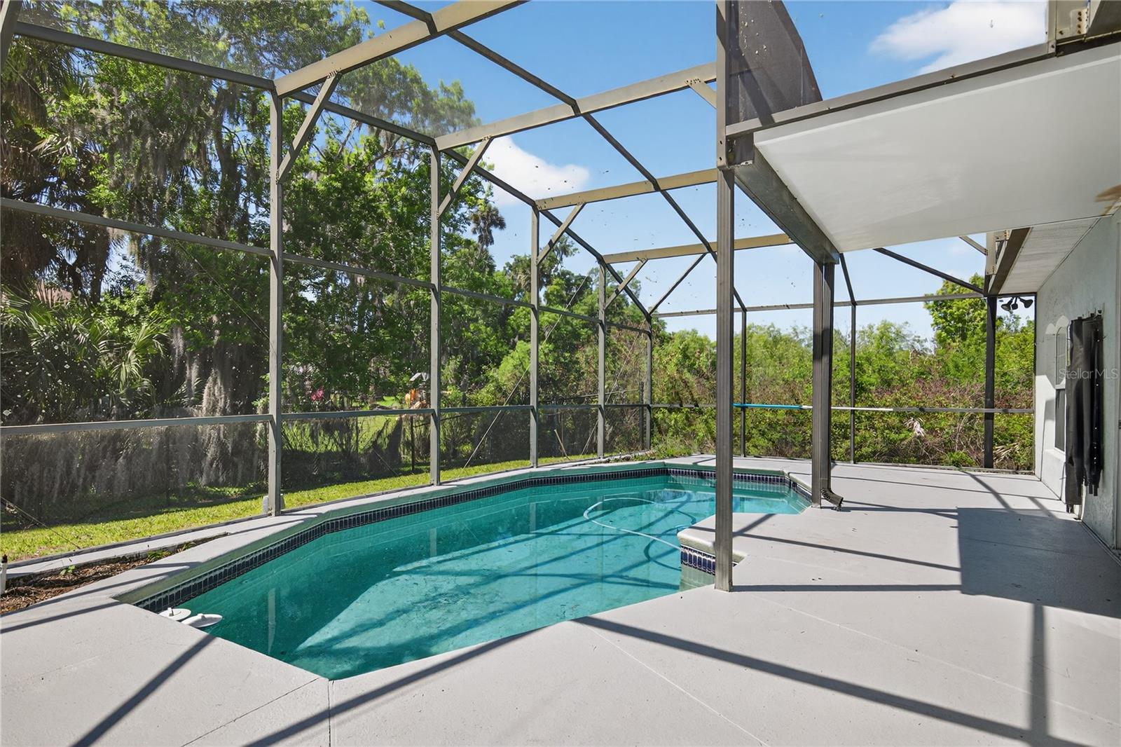 LAKE BEAUCLAIRE SUB - Residential