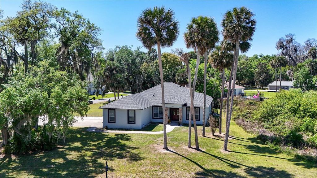 Photo of 28931 Beauclaire Drive, Tavares, FL 32778 (MLS # G5110108)