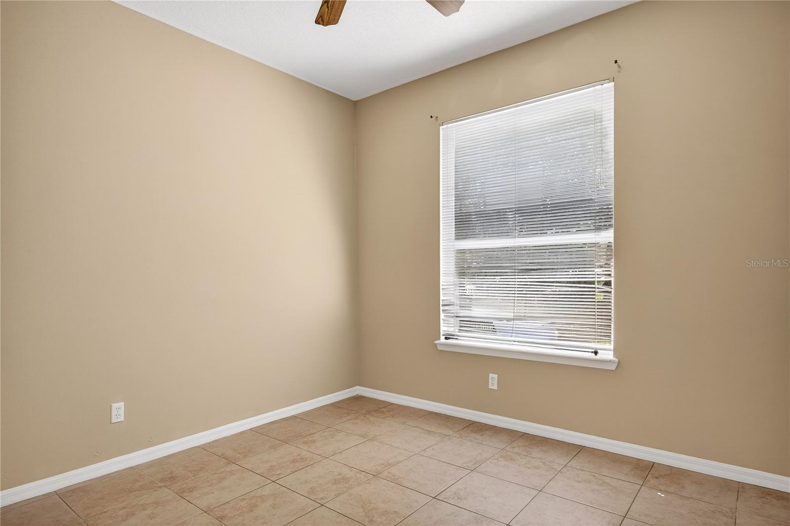 LAKE BEAUCLAIRE SUB - Residential